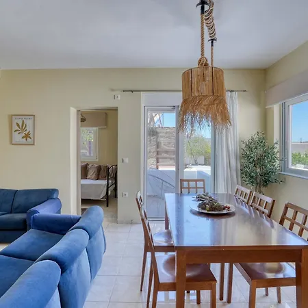 Ambela House, Traditional Living In Kefalos *